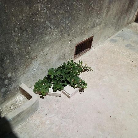 Cortile Calinea Bed & Breakfast Castrignano del Capo Luaran gambar