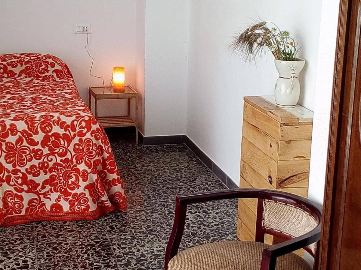 Cortile Calinea Bed & Breakfast Castrignano del Capo Luaran gambar