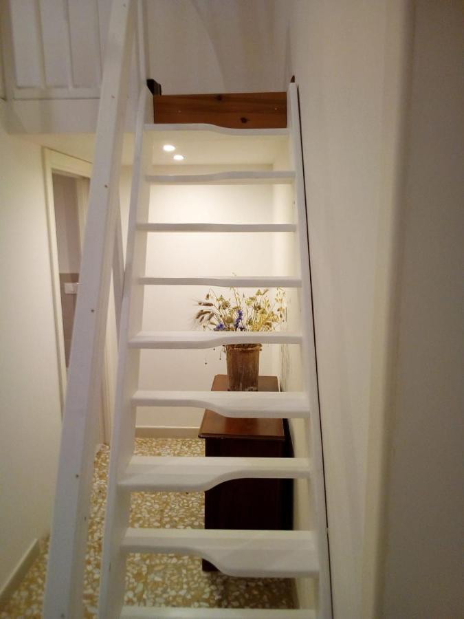 Cortile Calinea Bed & Breakfast Castrignano del Capo Luaran gambar