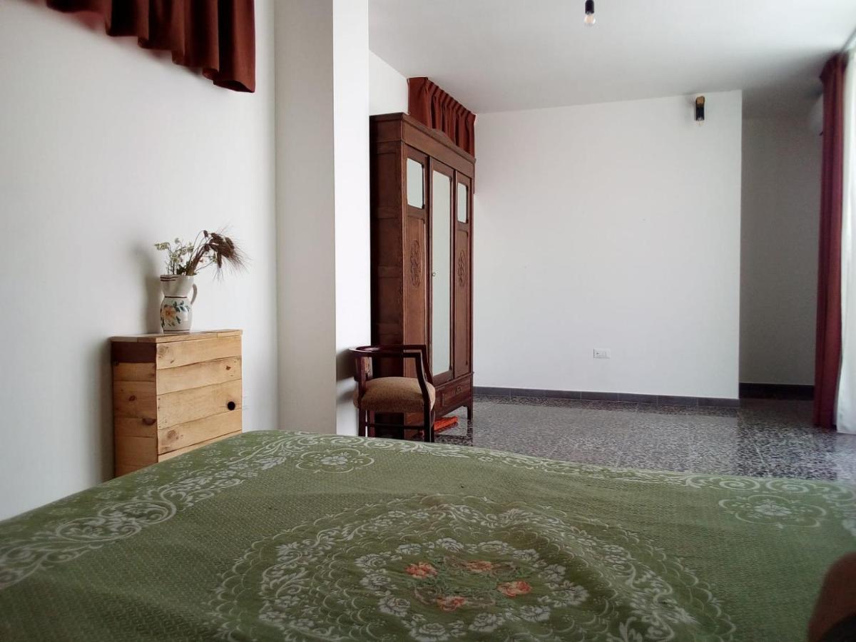 Cortile Calinea Bed & Breakfast Castrignano del Capo Luaran gambar